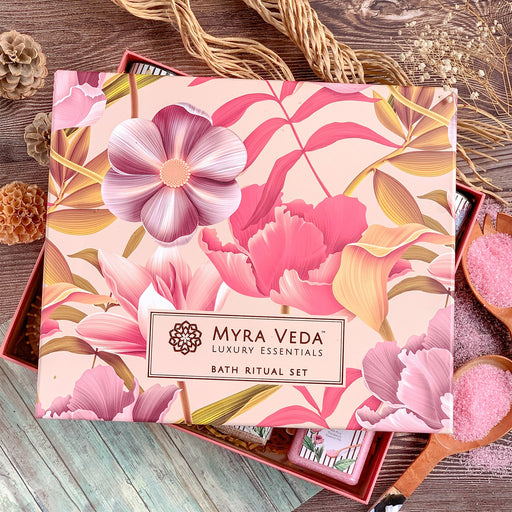 Organic Myra Veda Jumbo Gift Hamper - Local Option