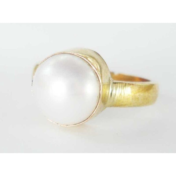 Raviour Lifestyle Pearl (Moti) 6.15 Ratti White Pearl 100% Original Gemstone Ashtadhatu Rashi Ratna Ring Brass Pearl Brass Plated Ring