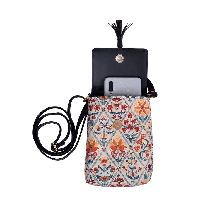 Style Bite Cream Mobile Sling Pouch